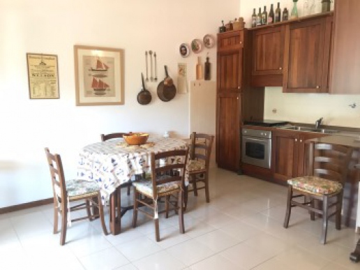 Appartamento trilocale con terrazza di 55 mq e cantina in vendita a Villanova d'Albenga - 1
