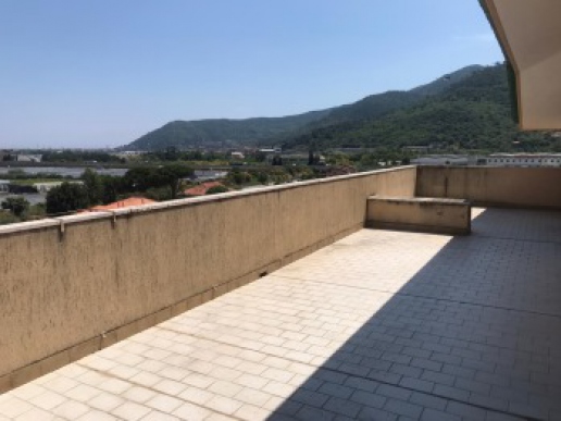 Appartamento trilocale con terrazza di 55 mq e cantina in vendita a Villanova d'Albenga - 4