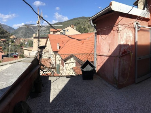 Rustic to renovate with terrace Cisano sul Neva center - 21